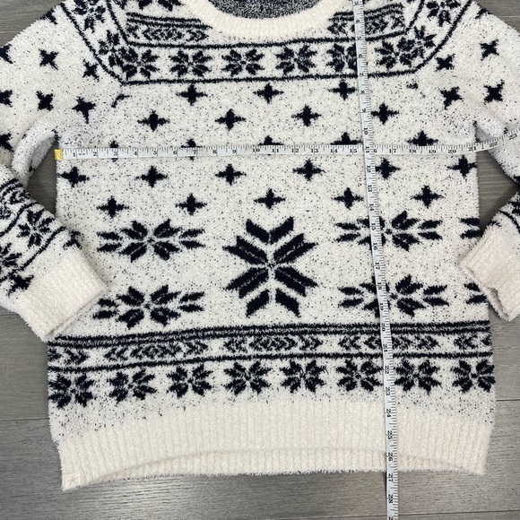 Barefoot Dreams Cozychic Seaside Crew Neck Pullover Sweater Nordic Fair Isle M - Picture 11 of 11